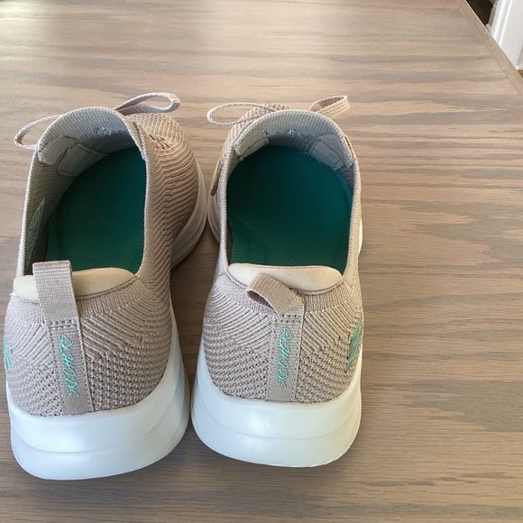 Skechers Air-Cooled Memory Foam - Picture 6 of 7